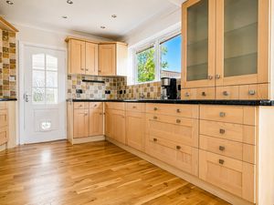 Photo 5- click for photo gallery